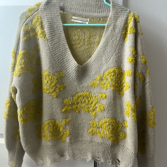 Anthropologie slouchy sweater, size small, taupe with yellow patterns - Picture 2 of 9